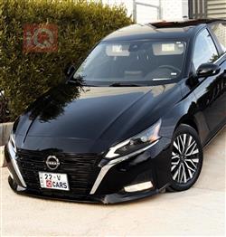 نيسان ألتيما